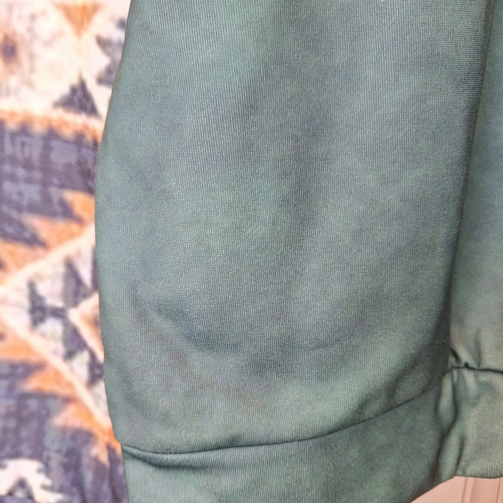 SW Print Hoodie Shiny Knit Drawstring SzXL? Long Sleeves NEw Without Tags - Picture 5 of 11